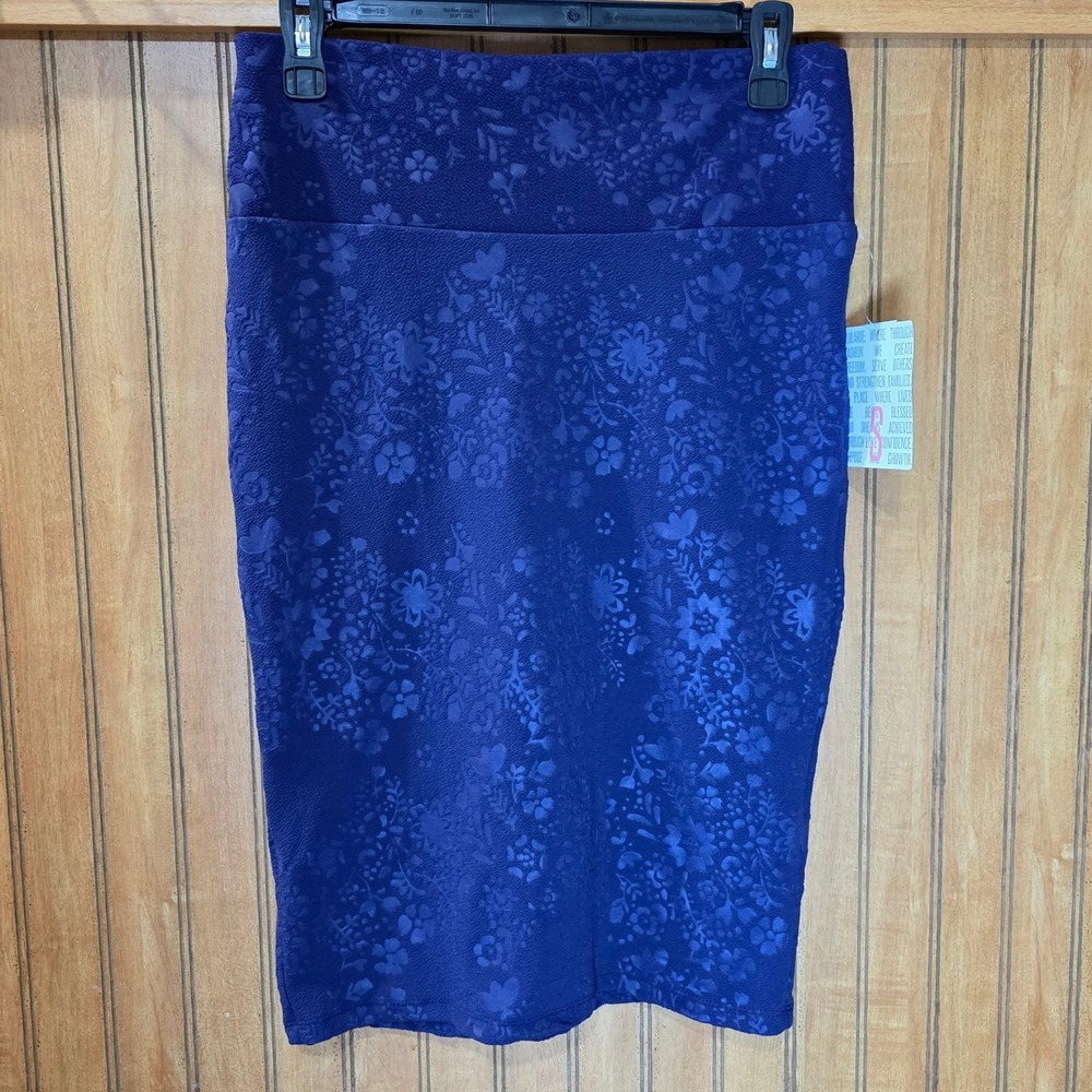 LuLaRoe‎ Cassie Skirt Purple Pencil Floral Print Fitted Career Casual Sz S